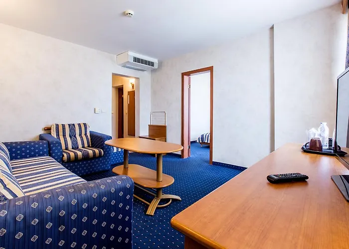 فندق Kuban & Aquapark ساني بيتش