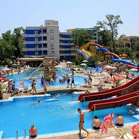 Kuban & Aquapark 4* סאני ביץ'